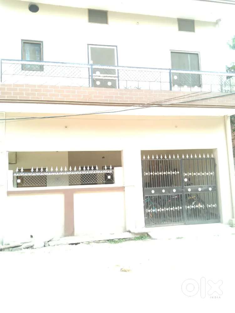 2 BHK Flat with Balcony available for rent