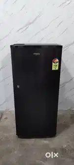 Whirlpool 3 Star Single Door Fridge Black Colour.