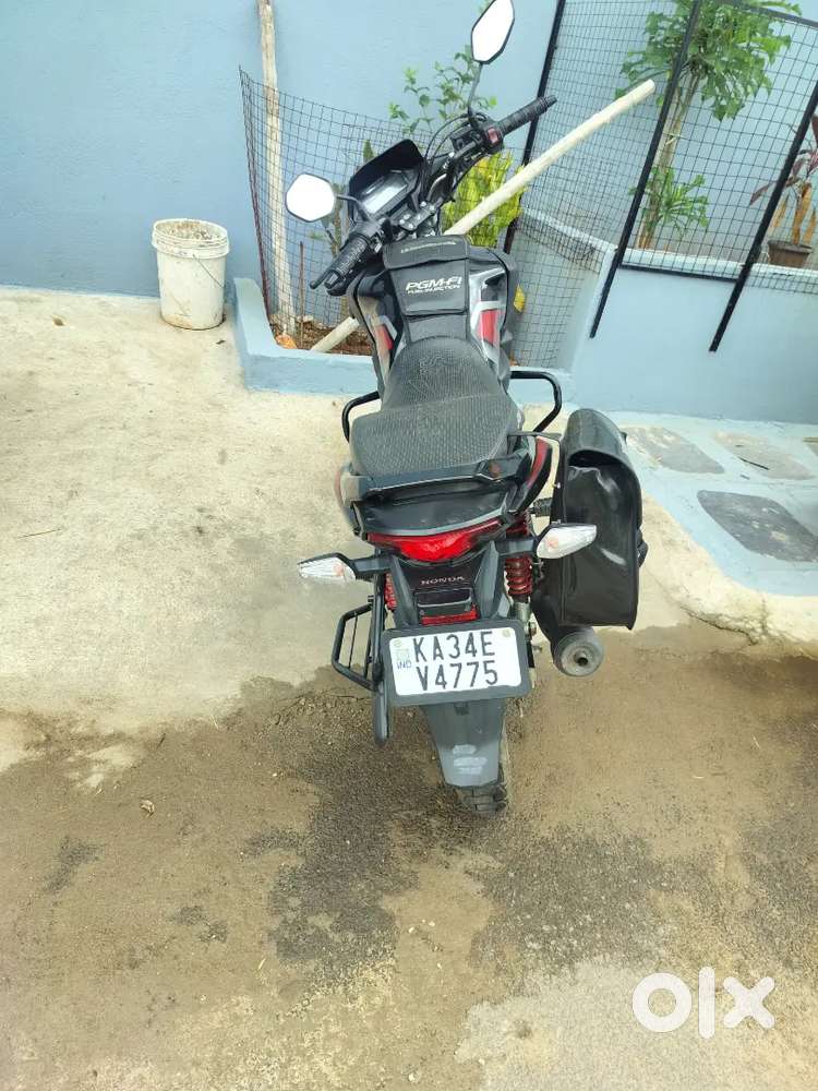 5 years insurance & additional 1 year AMC