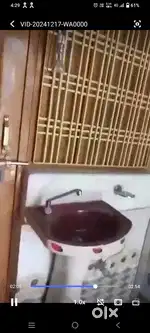 700sqft 3 room 1 latrin bathroom 1 kitchen 1latrin bath chhat pr hai