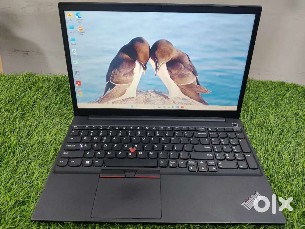 15.6 INCHES SCREEN 8GB RAM 256GB SSD CORE I5 11TH GEN LENOVO THINKPAD