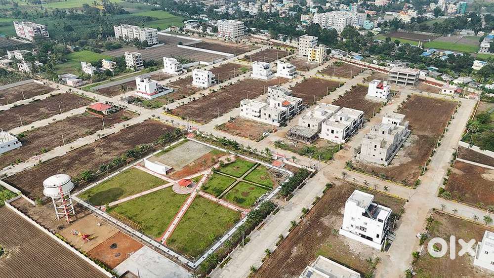 గజం 14000/-లకే  ప్రీమియం ప్రాజెక్ట్ లో ప్లాట్ మీద పెట్టుబడి