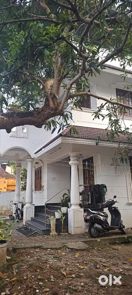 2BHK at Kadavanthra near Passport office Panampilly nagar & Hitech lab