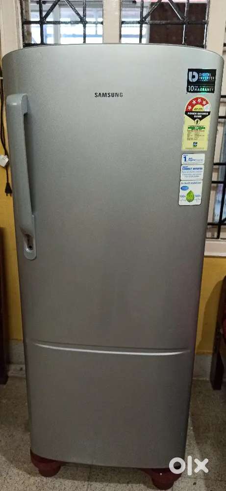 Samsung fridge digital inverter 4 star good condition