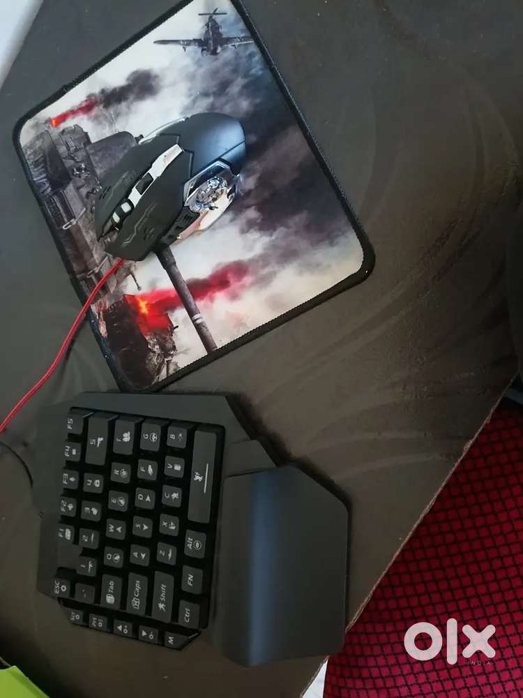 Best gaming combo I given only one hand keyboard or mouse or mouse pad