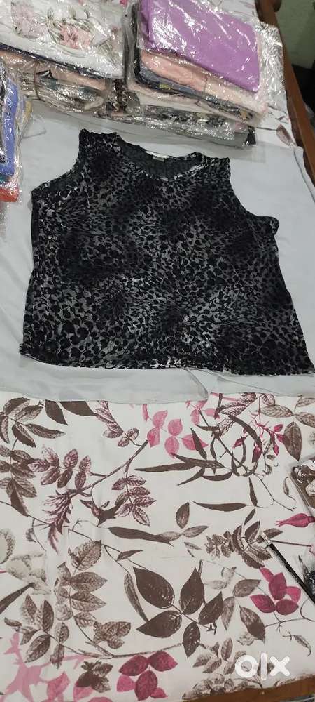Women tops