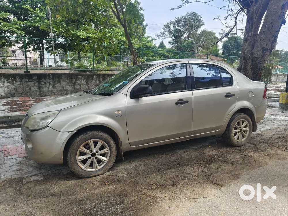 Ford Fiesta 2009 Petrol 132000 Km Driven