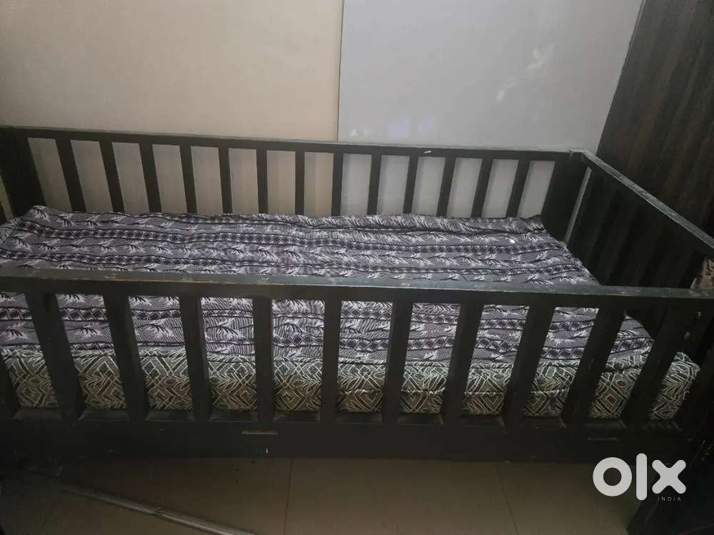 Kid bed  brown color