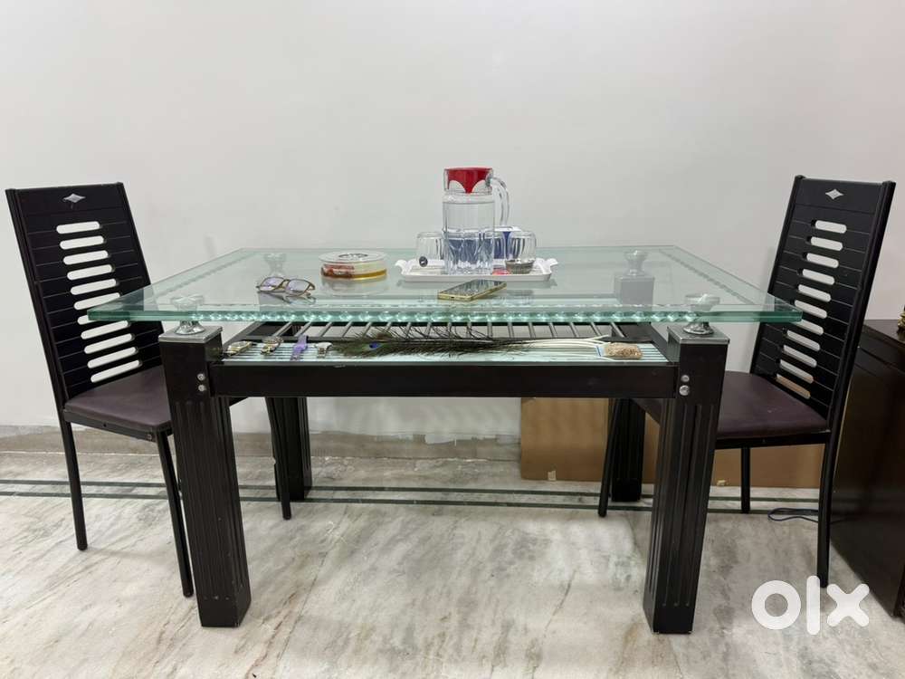 Dinning Table