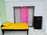 Boys@girls@pg@with facilities@available