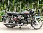 Sale Royel enfield classic 350cc super mint condition bike.
