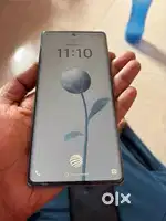 Vivo V27 5G (8GB RAM / 128GB Storage) – Excellent Condition