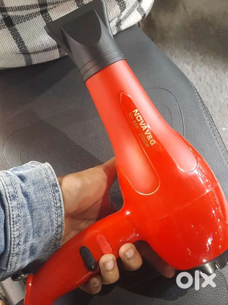 Hair dryer