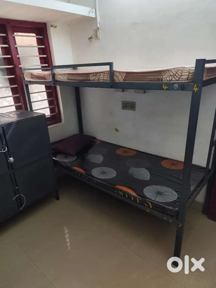 Double Decker cot Single cot available near Holiday Inn Hotel Vennala.