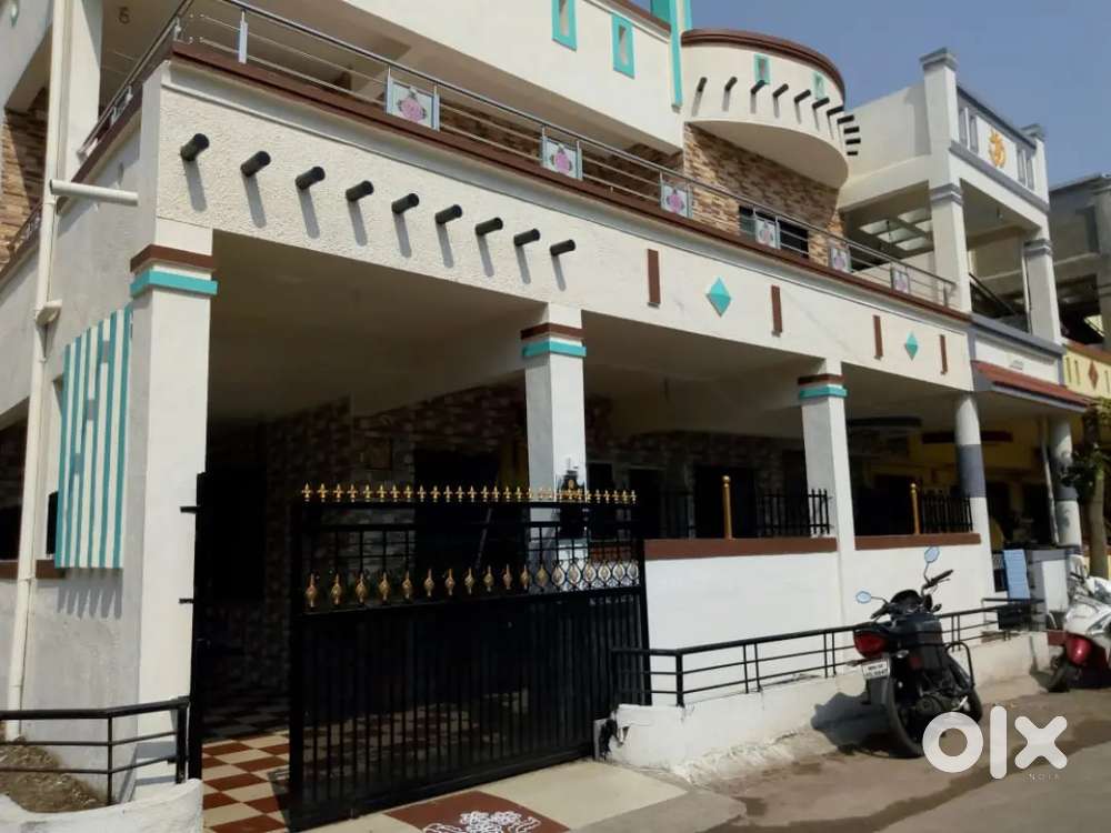 फर्निचर सहित घर बेचना है