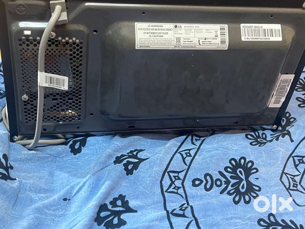 OVEN FOR KITCHEN USE AND HOTEL BEKKARY USE