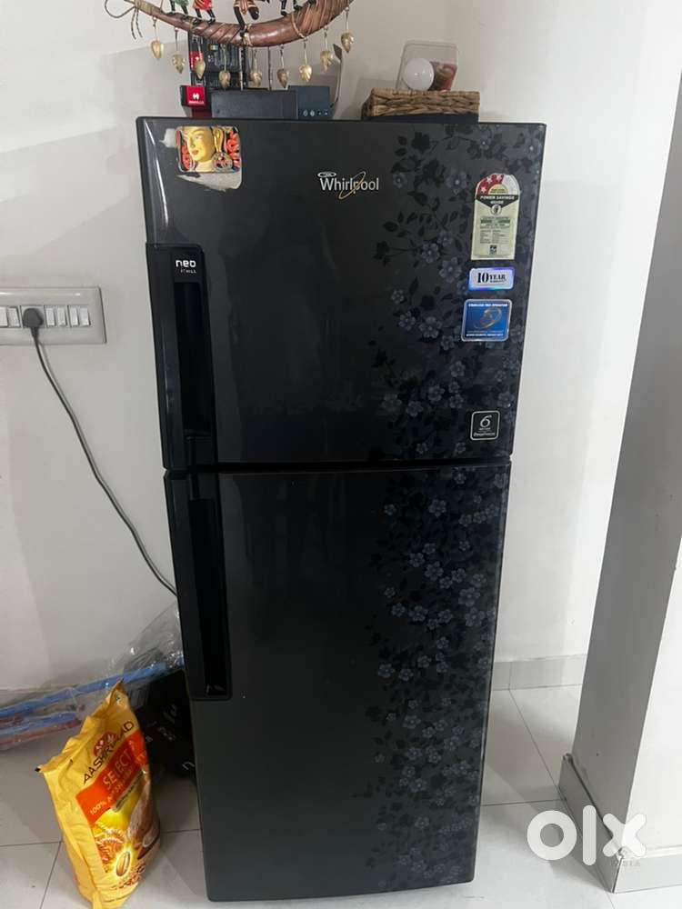 Whirlpool Double Door Fridge; 242 litres