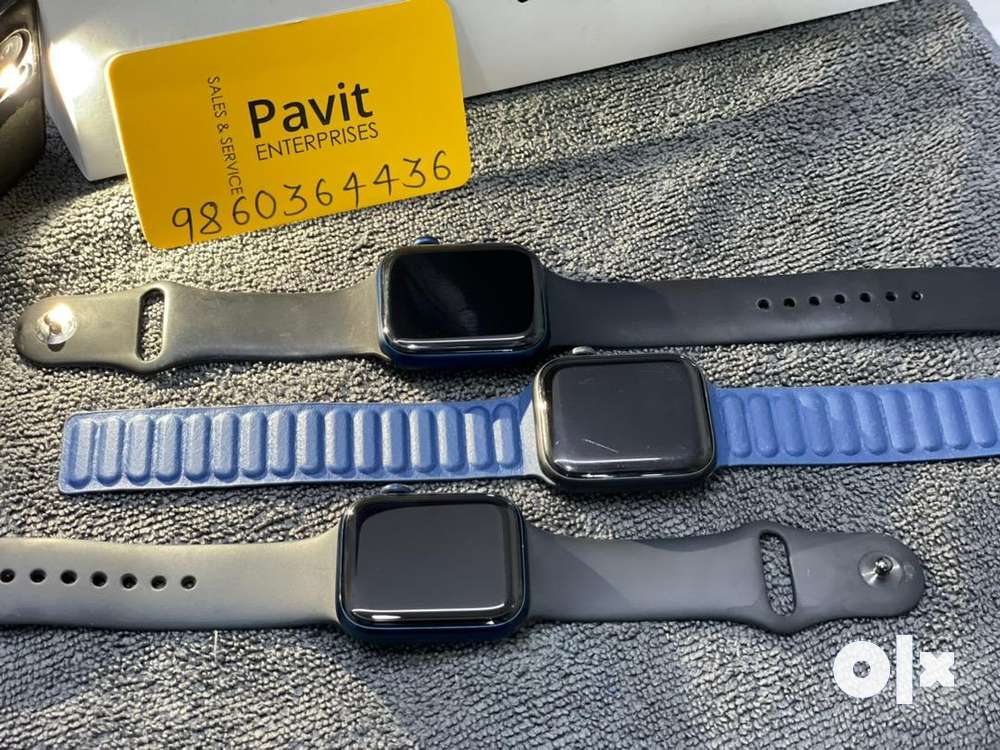 Apple Watch Series 6 GPS plus Cellular 44mm at just 18900