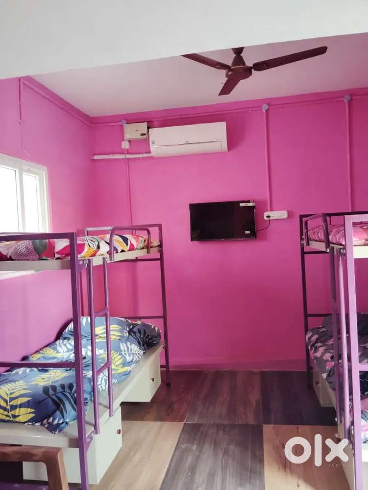Room rent for girls near kgisl chilsez it backgate, SNS arts college