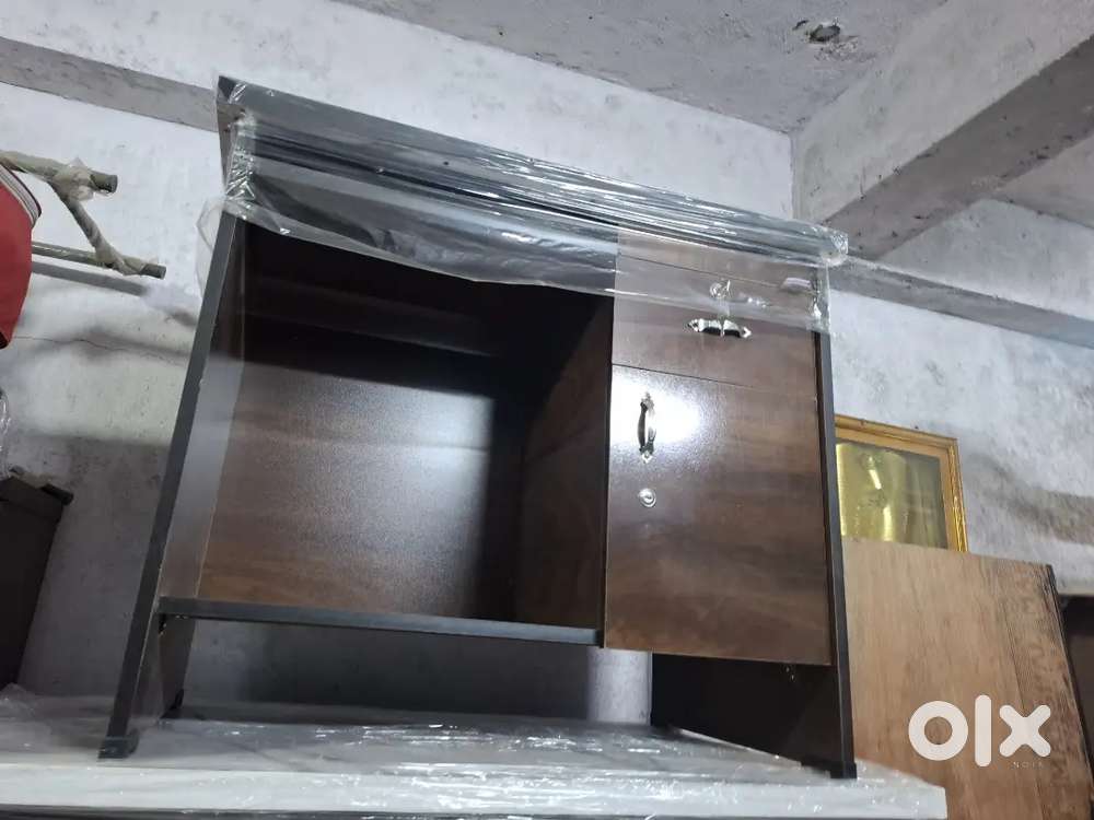 Study office computer and laptop multipurpose brand new table in wrksh