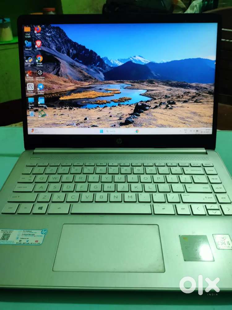 HP laptop 5 year Old Good condition