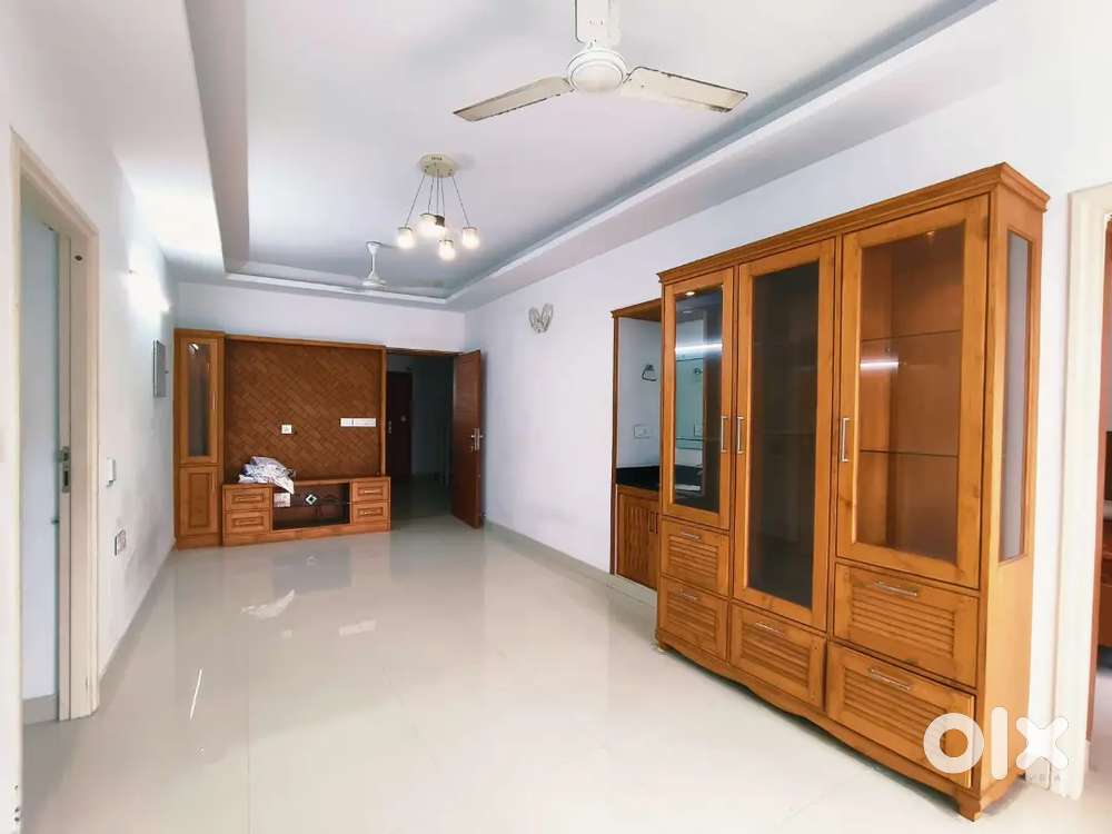 At Vazhuthacaud 2 bedroom semi furnished flat for rent