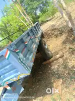 Tractor trolley