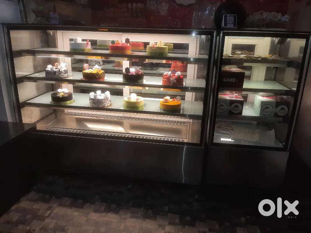 Cake display counter full AC