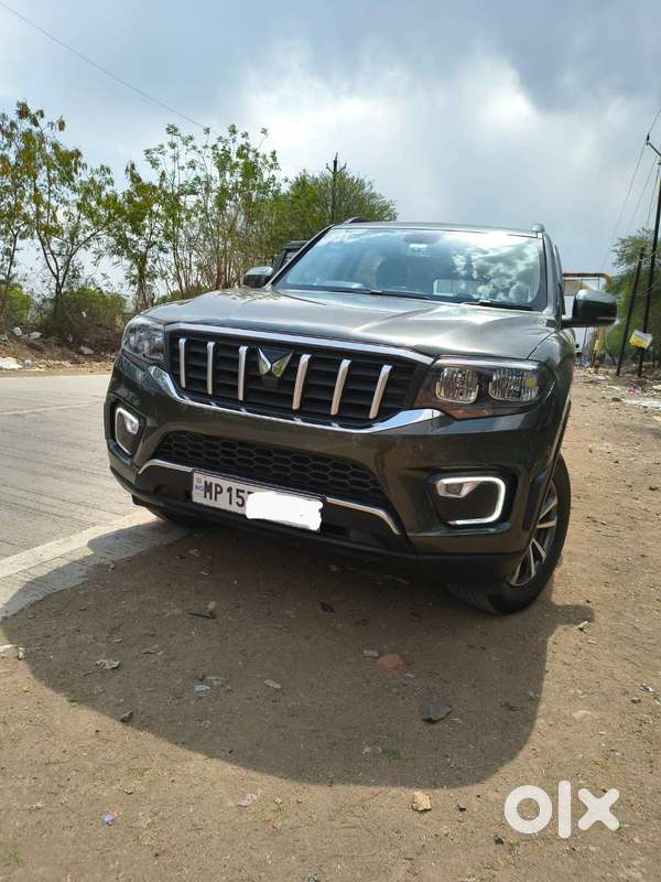 Mahindra Scorpio-N 2023 Deep Forest Petrol 19000 Km Driven