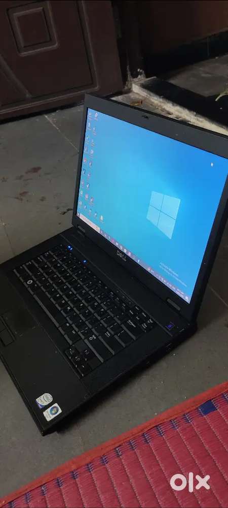 DELL LATITUDE E5500