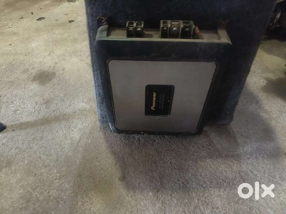 PIONEER AMPLIFIER JBL WOOFER