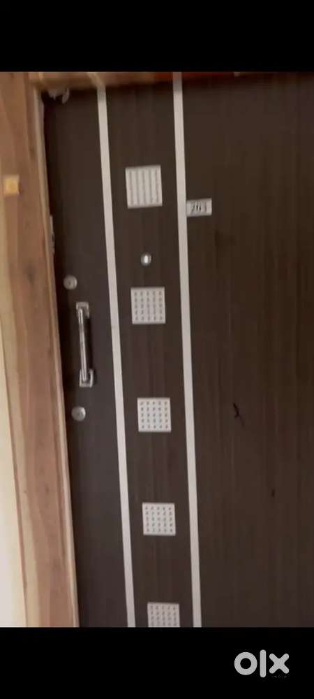 Spacious ,well ventilated 2bhk flat for small family