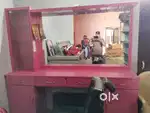 Dressing parlour good condition