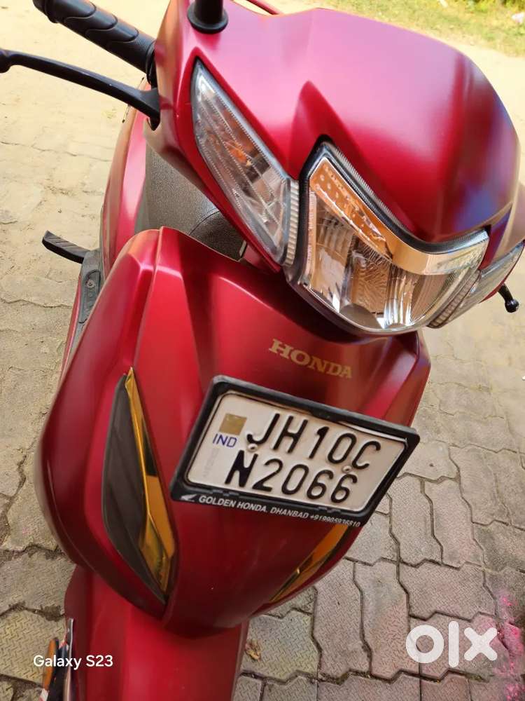 Fix price Activa 6g one condition mate red