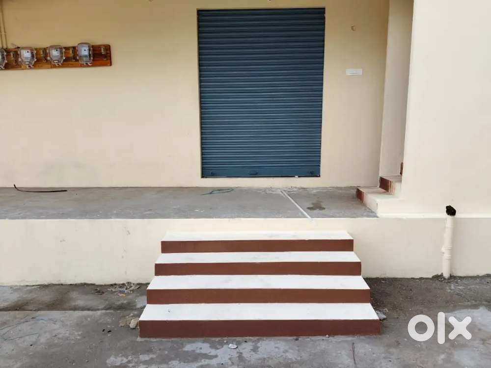 North Facing commercial space for rent in prime location