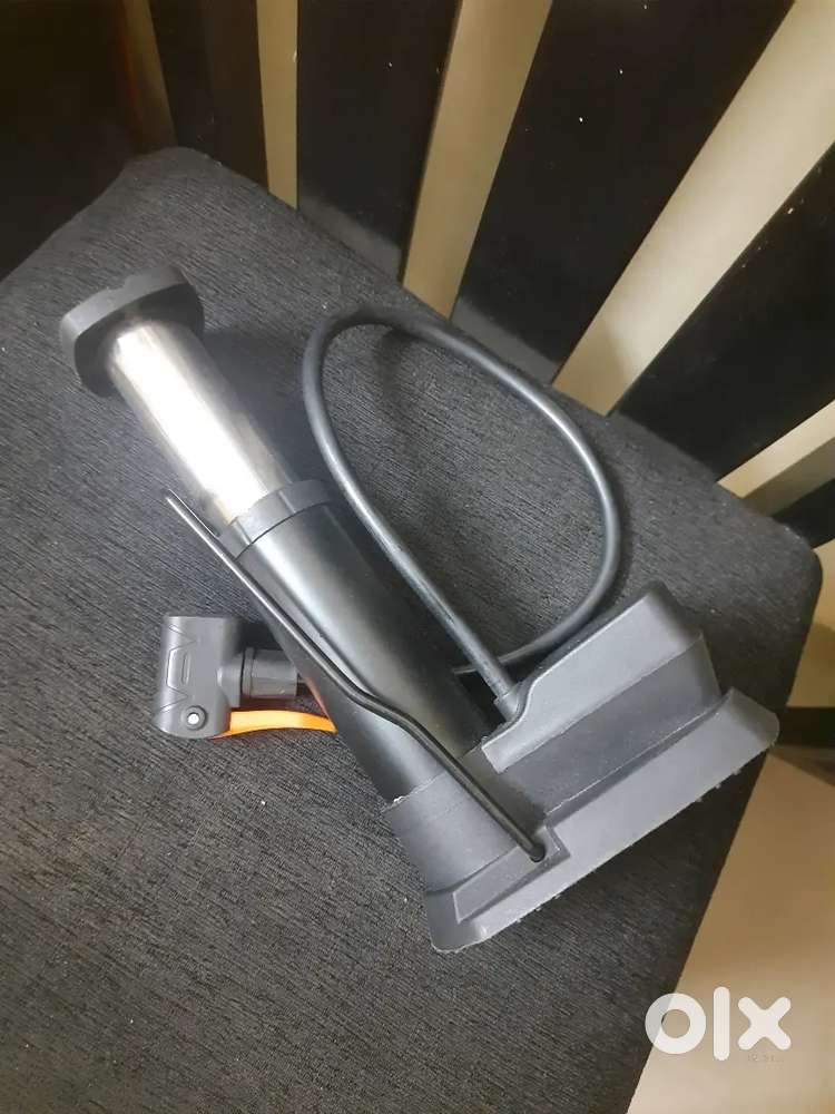 Bicycle/bike (and ball) Pump