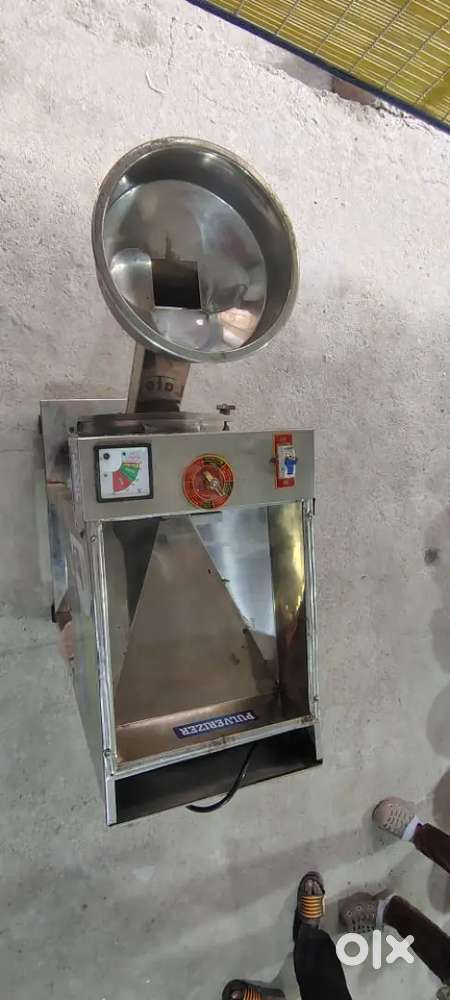 Masala grinder 2HP 3 Set new condition 8 month old one month use