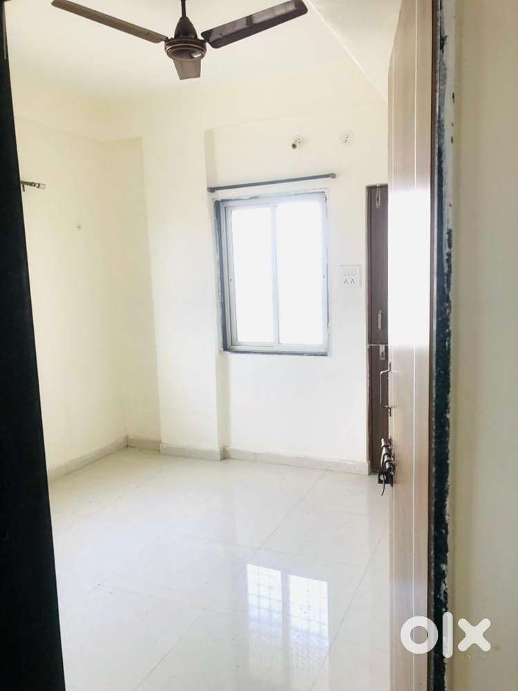 1RK available for rent
