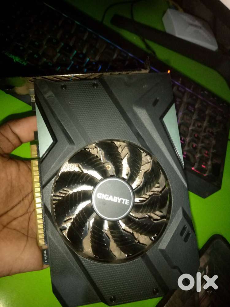 GIGABYTE GeForce GTX 1650 OC 4 GB - Graphic Card