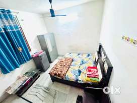 Fully furnished room available for rent in shivalik nagar near main rd