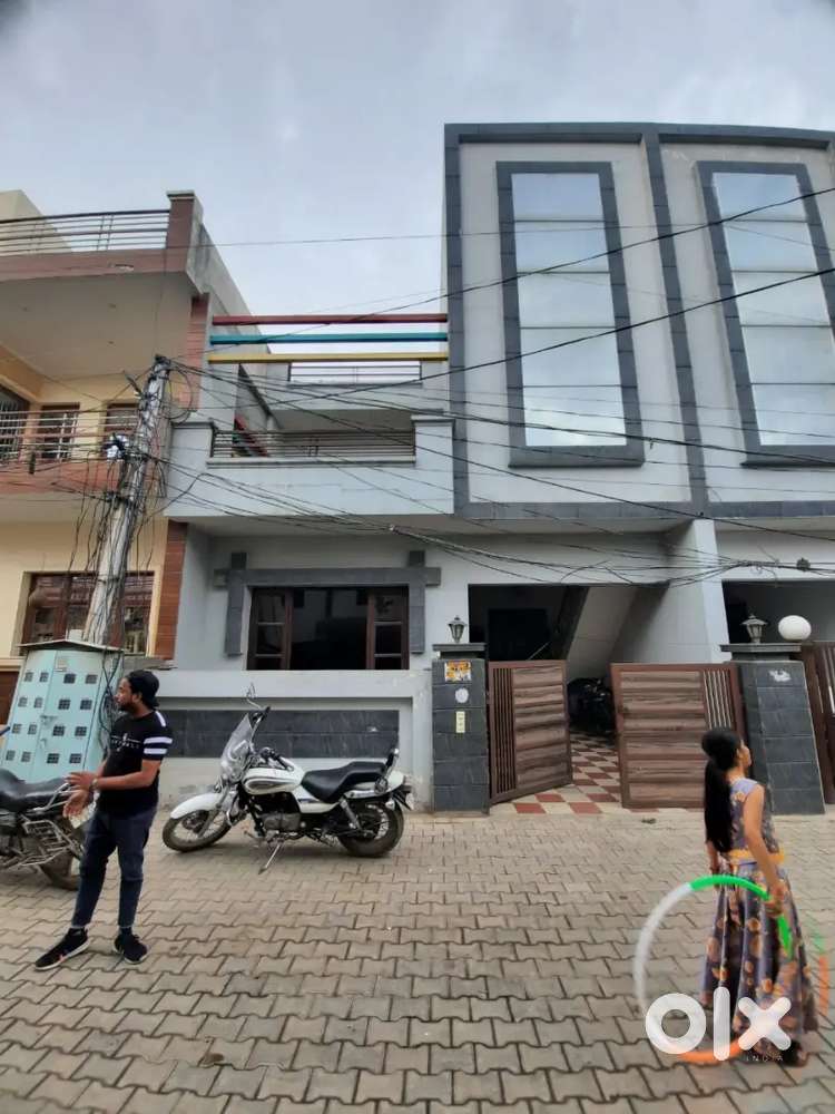 Double story  4bhk independent kothi available for sale zirakpur