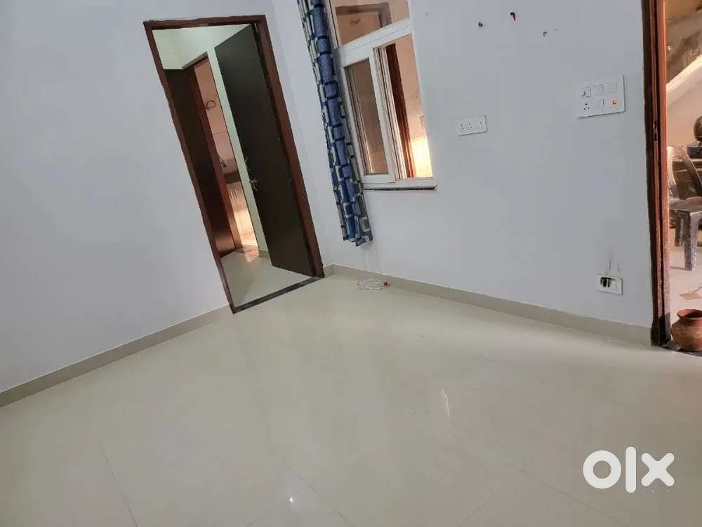 1 BHK Ground Floor – Suitable for Family / Working Couple