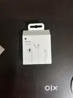 Apple Original EarPods only a month old