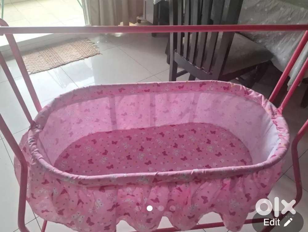 Kids cradle with mosquito net by babybee