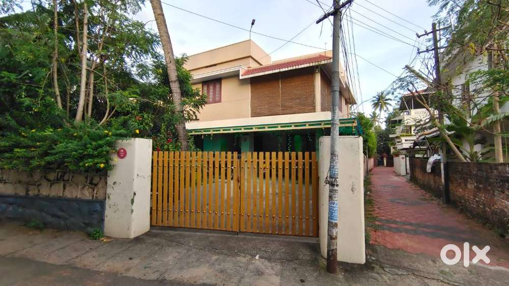 PETTAH 2 BHK FIRST FLOOR HOUSE FOR RENT