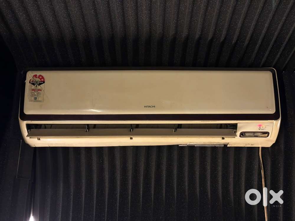 Hitachi split air conditioner (ac) 1.5 ton 5 star