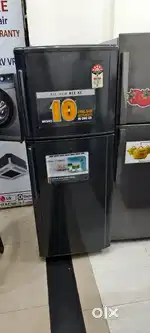 Samsung double door fridge with warranty and good condition 1 year old
