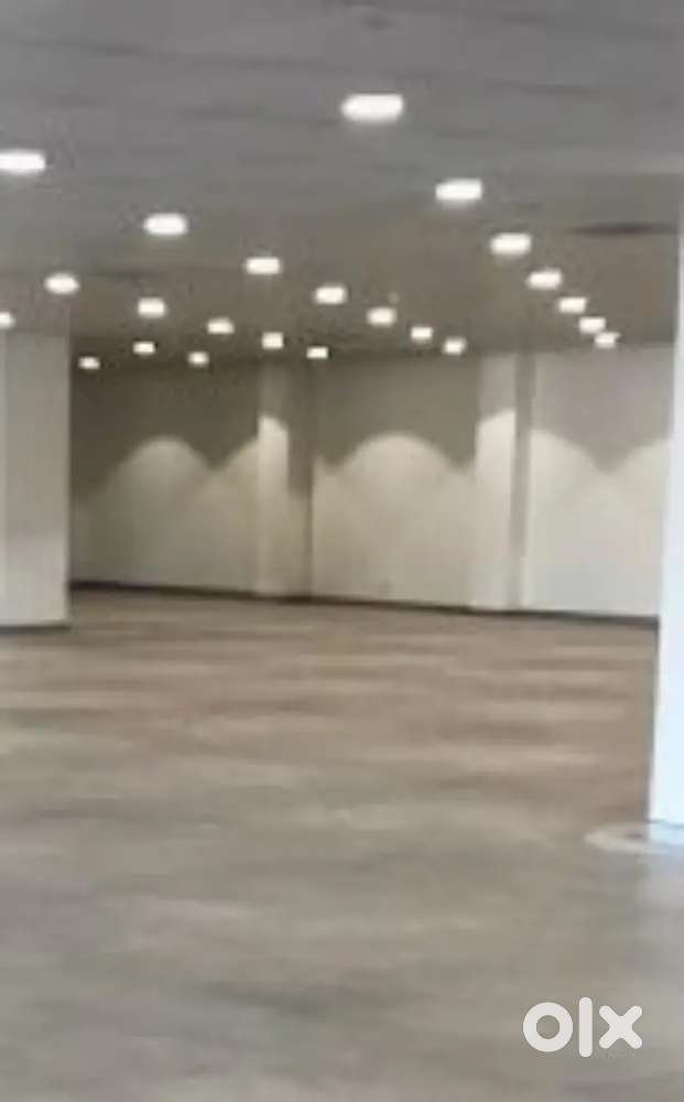 In Sector 26 showroom Floor For Rent