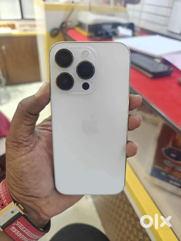 I PHONE 14 PRO 1TB MOBILE ONLY  NEAT CONDITION BATTERY 84