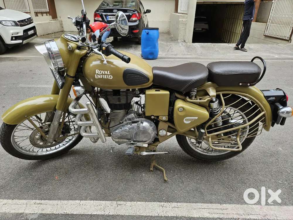 Royal classic 500 ABS lone option available